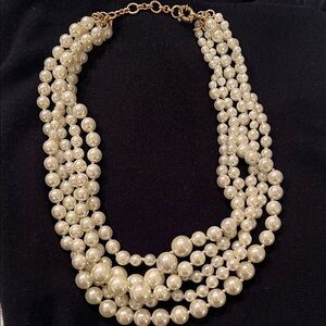 5 Strand Elegant Pearl Necklace